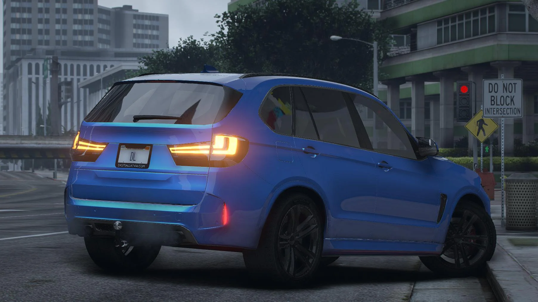 BMW X5M 2016 | Debadged - Image 2