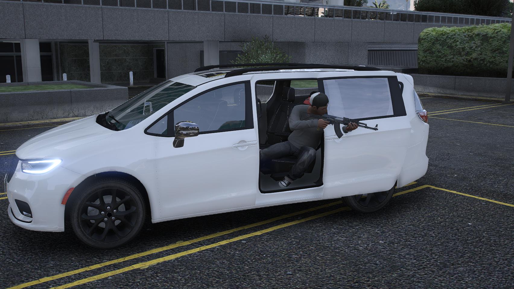 Chrysler Pacifica S 2022 | Debadged - Image 4