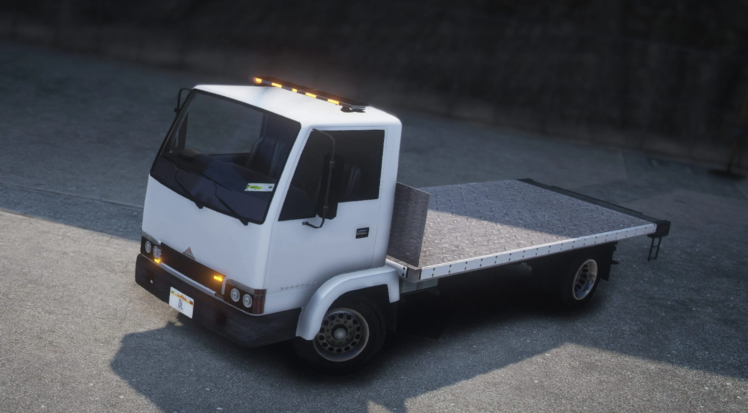 Maibatsu Mule Flatbed with Tow Hitch - Image 2