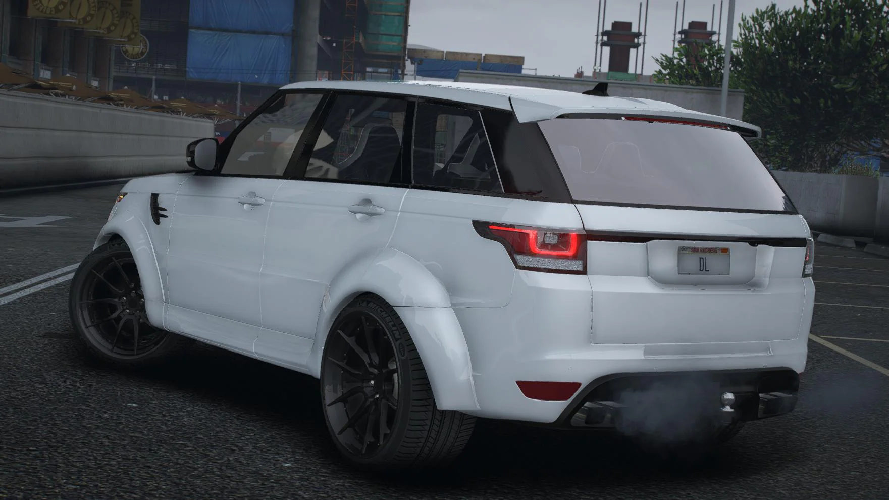 Range Rover SVR Sport 2014 | Debadged - Image 2